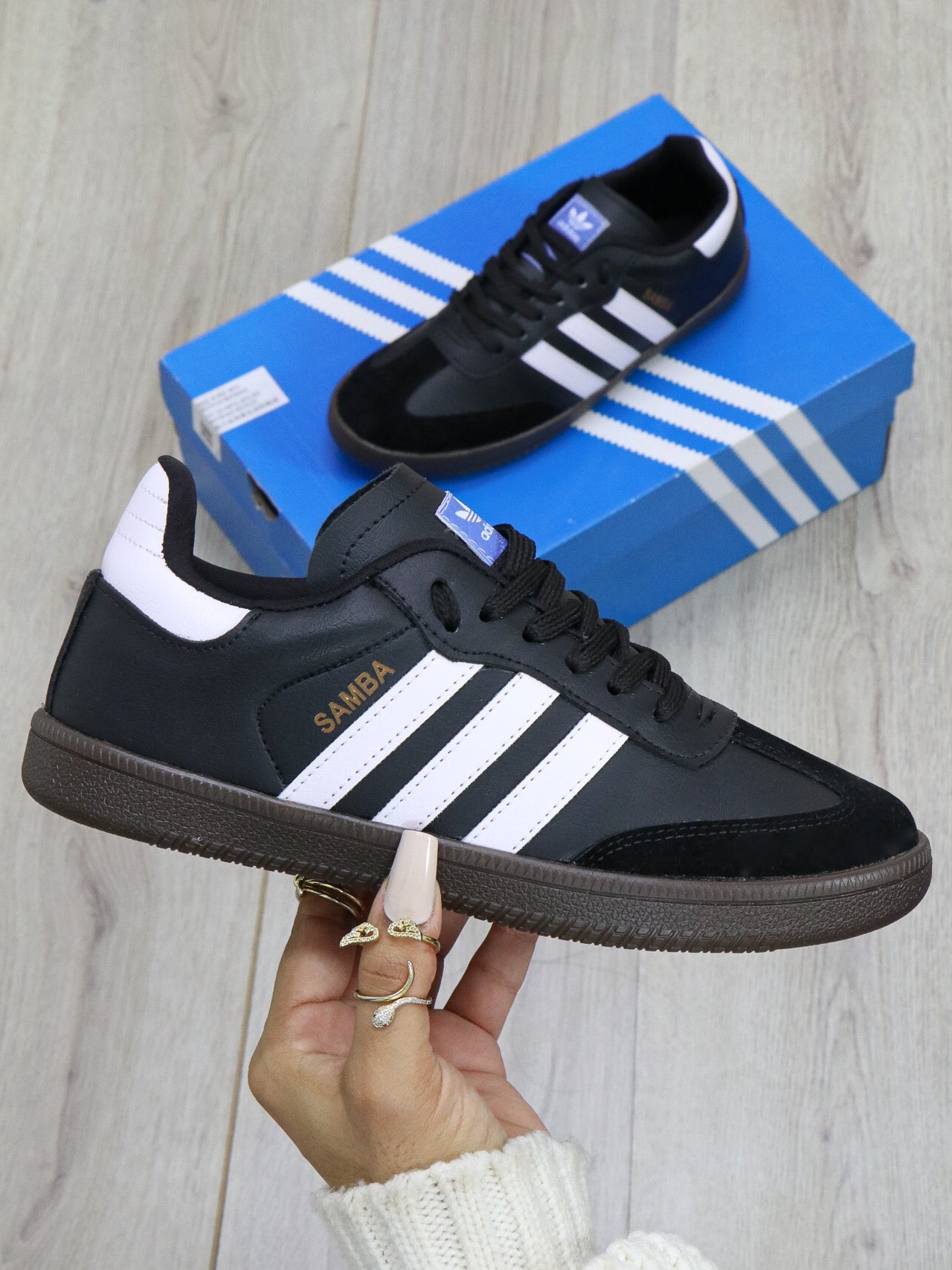 ADIDAS SAMBA