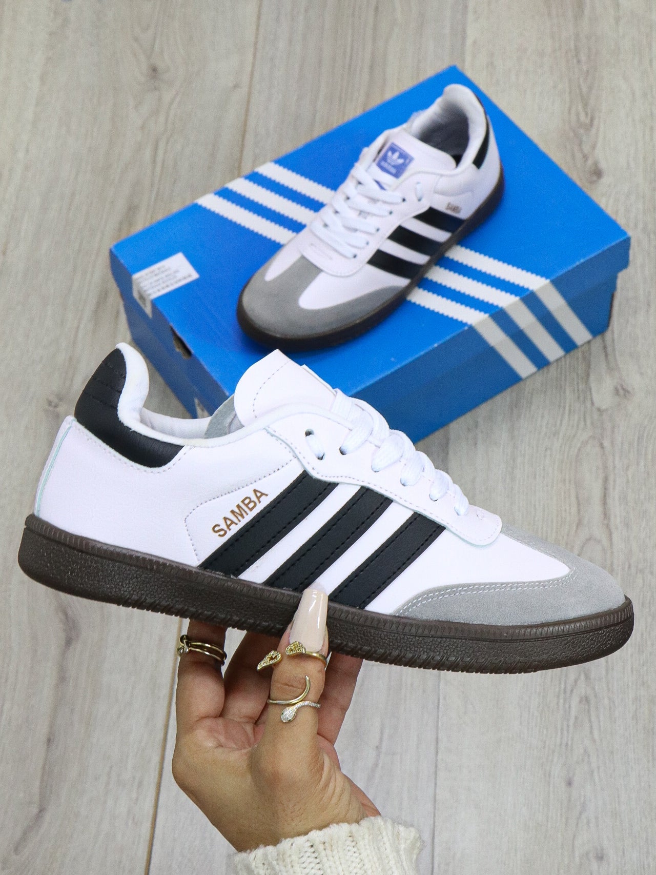 ADIDAS SAMBA
